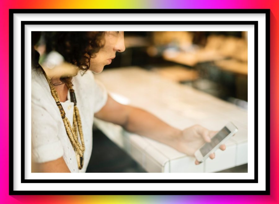 girl with a phone image for broken-hearted episode 12